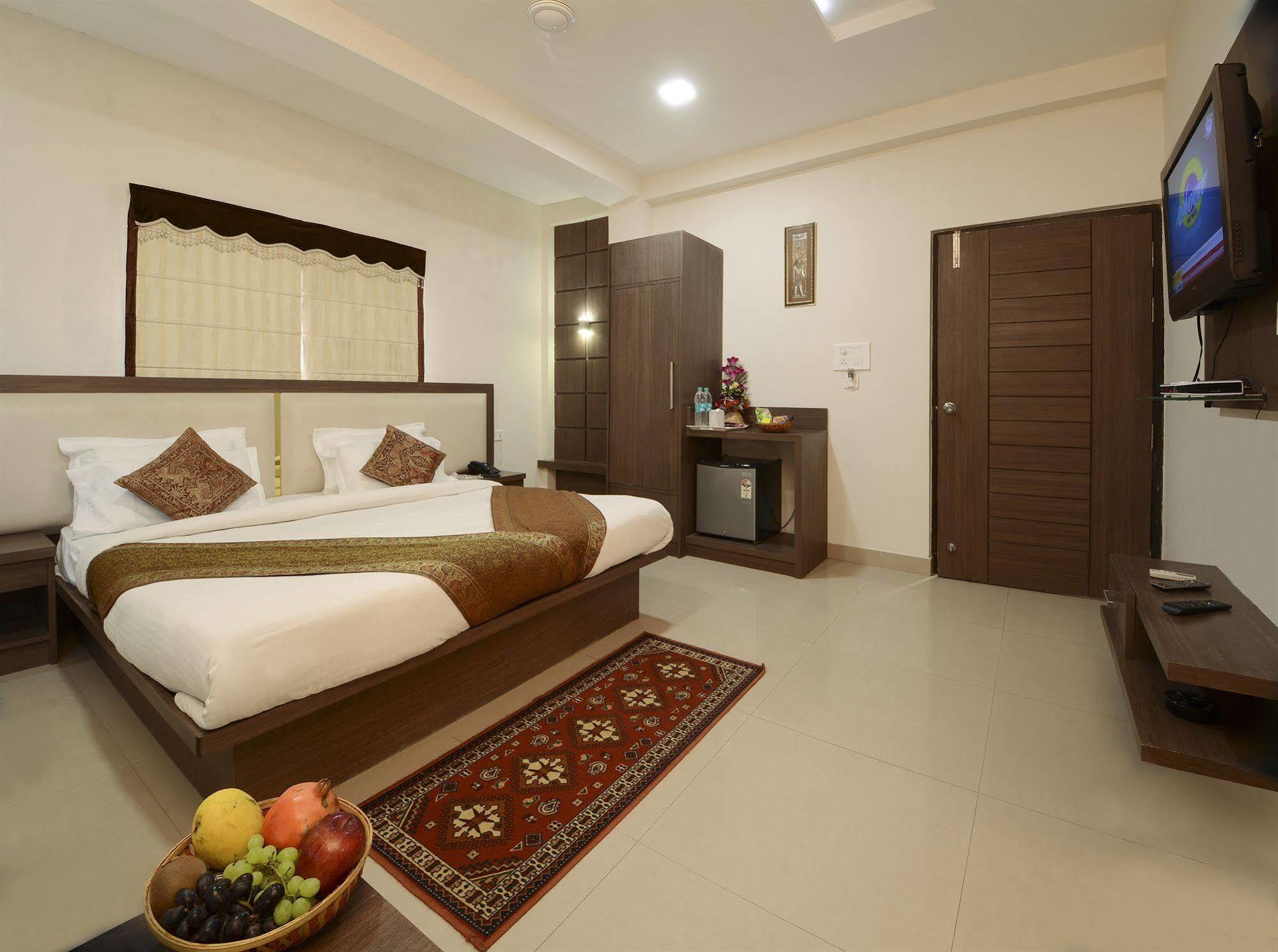 Fabhotel Plus Maniram Palace Agra  Exterior foto